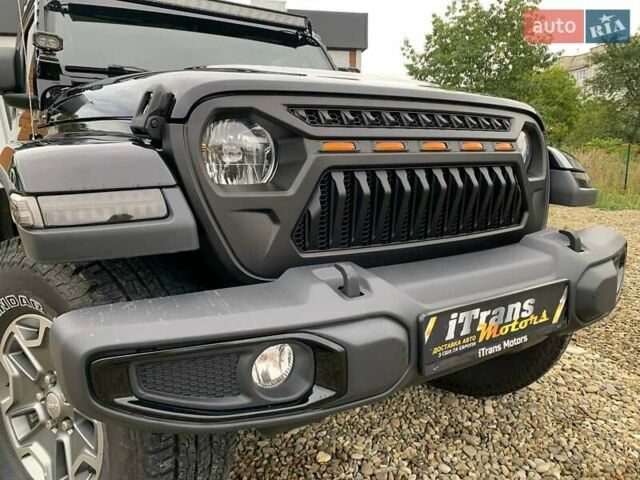 Чорний Джип Gladiator, об'ємом двигуна 3.6 л та пробігом 132 тис. км за 38000 $, фото 6 на Automoto.ua