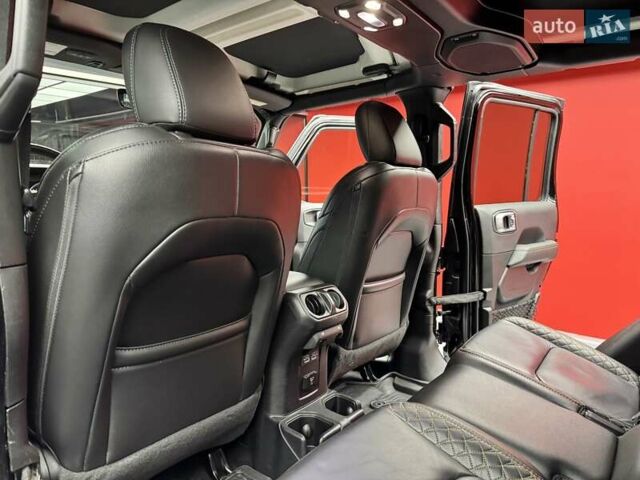 Черный Джип Gladiator, объемом двигателя 3.6 л и пробегом 14 тыс. км за 49900 $, фото 46 на Automoto.ua