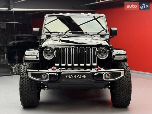 Черный Джип Gladiator, объемом двигателя 3.6 л и пробегом 14 тыс. км за 49900 $, фото 1 на Automoto.ua