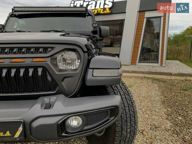 Чорний Джип Gladiator, об'ємом двигуна 3.6 л та пробігом 132 тис. км за 38000 $, фото 4 на Automoto.ua