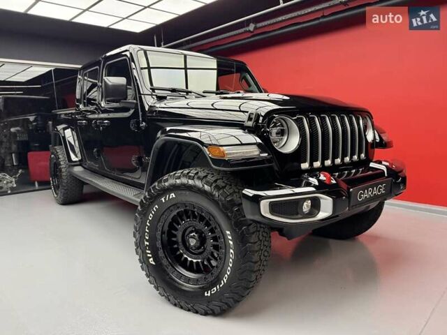 Черный Джип Gladiator, объемом двигателя 3.6 л и пробегом 14 тыс. км за 49900 $, фото 10 на Automoto.ua