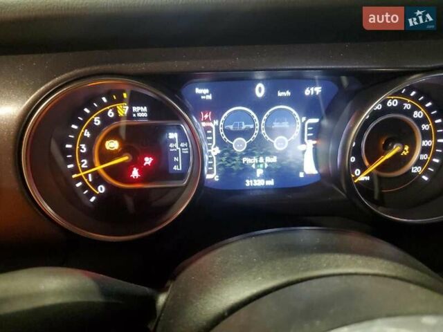 Черный Джип Gladiator, объемом двигателя 3.6 л и пробегом 50 тыс. км за 20000 $, фото 2 на Automoto.ua