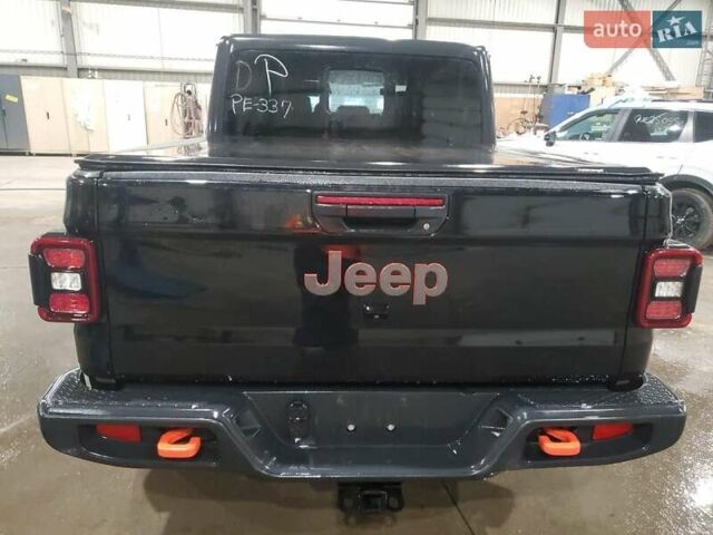 Черный Джип Gladiator, объемом двигателя 3.6 л и пробегом 50 тыс. км за 20000 $, фото 3 на Automoto.ua
