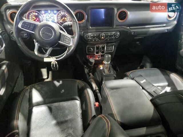 Черный Джип Gladiator, объемом двигателя 3.6 л и пробегом 50 тыс. км за 20000 $, фото 5 на Automoto.ua