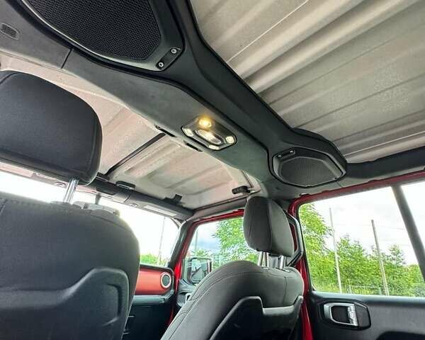 Красный Джип Gladiator, объемом двигателя 3.6 л и пробегом 67 тыс. км за 59777 $, фото 19 на Automoto.ua