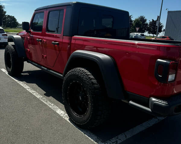 Красный Джип Gladiator, объемом двигателя 3.6 л и пробегом 67 тыс. км за 59777 $, фото 10 на Automoto.ua