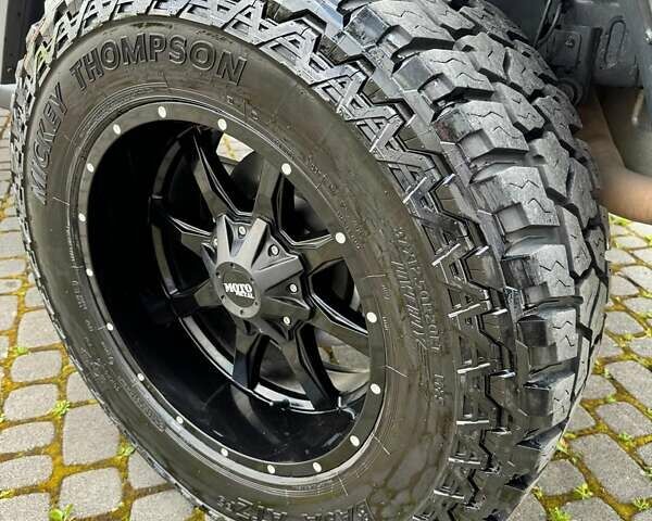 Красный Джип Gladiator, объемом двигателя 3.6 л и пробегом 67 тыс. км за 59777 $, фото 13 на Automoto.ua