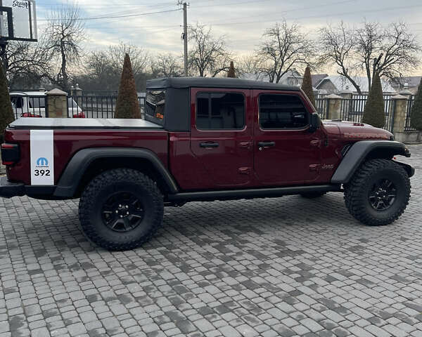 Красный Джип Gladiator, объемом двигателя 3.6 л и пробегом 72 тыс. км за 59900 $, фото 8 на Automoto.ua