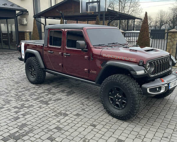 Красный Джип Gladiator, объемом двигателя 3.6 л и пробегом 72 тыс. км за 59900 $, фото 7 на Automoto.ua