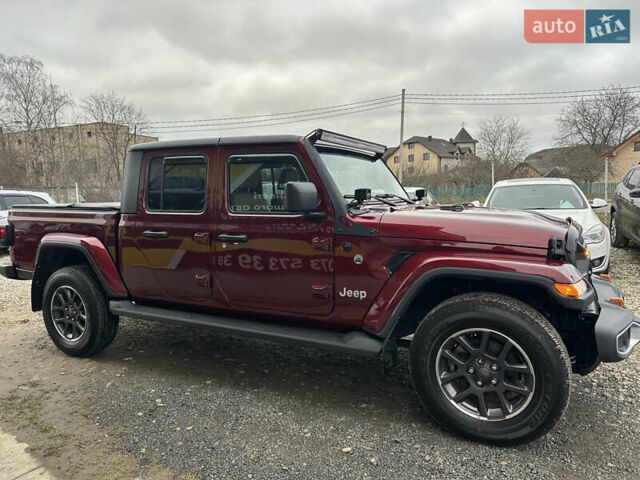Червоний Джип Gladiator, об'ємом двигуна 3.6 л та пробігом 111 тис. км за 47900 $, фото 3 на Automoto.ua