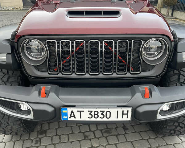 Красный Джип Gladiator, объемом двигателя 3.6 л и пробегом 72 тыс. км за 59900 $, фото 6 на Automoto.ua