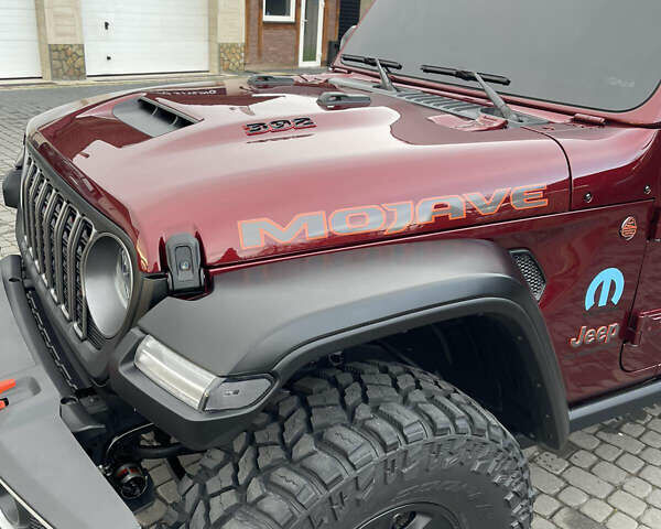 Красный Джип Gladiator, объемом двигателя 3.6 л и пробегом 72 тыс. км за 59900 $, фото 10 на Automoto.ua