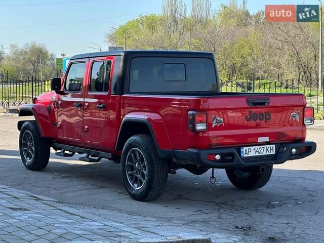 Червоний Джип Gladiator, об'ємом двигуна 3.6 л та пробігом 107 тис. км за 29500 $, фото 3 на Automoto.ua