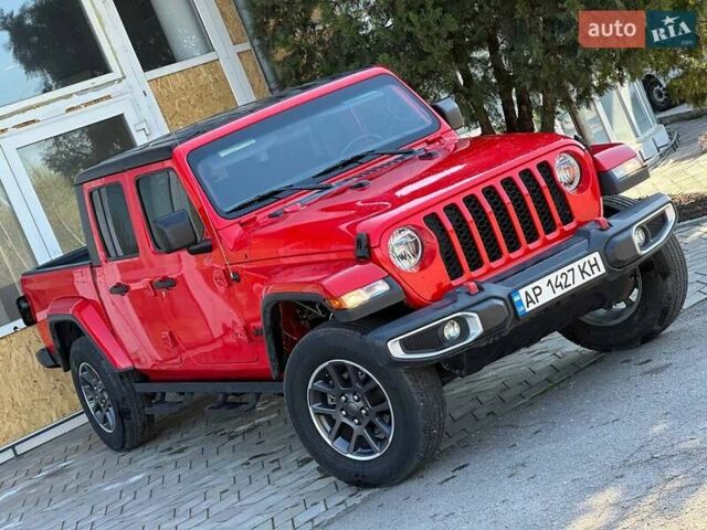 Червоний Джип Gladiator, об'ємом двигуна 3.6 л та пробігом 107 тис. км за 29500 $, фото 9 на Automoto.ua