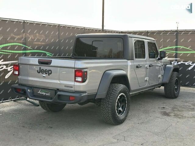 Джип Gladiator, объемом двигателя 3.6 л и пробегом 92 тыс. км за 37000 $, фото 1 на Automoto.ua