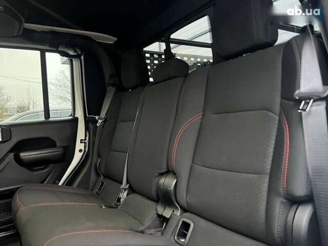 Джип Gladiator, объемом двигателя 3.6 л и пробегом 63 тыс. км за 58000 $, фото 18 на Automoto.ua