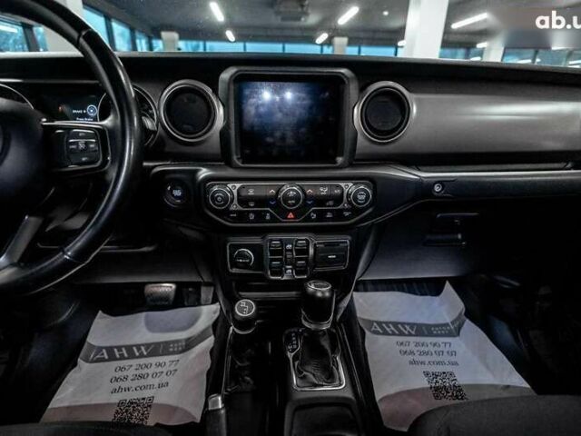 Джип Gladiator, объемом двигателя 3 л и пробегом 66 тыс. км за 53000 $, фото 8 на Automoto.ua