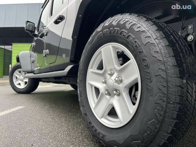 Джип Gladiator, объемом двигателя 3.6 л и пробегом 1 тыс. км за 57900 $, фото 18 на Automoto.ua