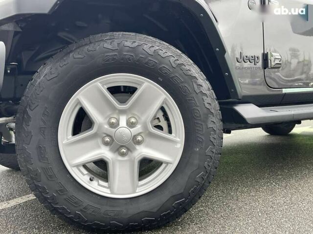 Джип Gladiator, объемом двигателя 3.6 л и пробегом 1 тыс. км за 57900 $, фото 14 на Automoto.ua