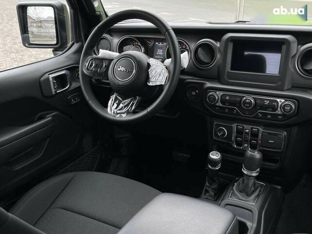 Джип Gladiator, объемом двигателя 3.6 л и пробегом 1 тыс. км за 57900 $, фото 23 на Automoto.ua