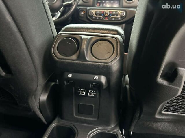 Джип Gladiator, об'ємом двигуна 3.6 л та пробігом 73 тис. км за 41500 $, фото 29 на Automoto.ua