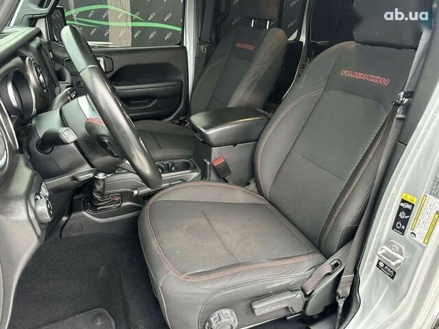 Джип Gladiator, об'ємом двигуна 3.6 л та пробігом 73 тис. км за 41500 $, фото 15 на Automoto.ua