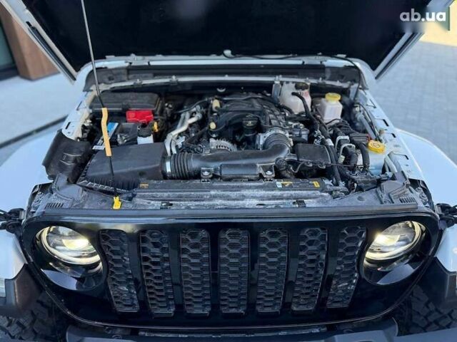 Джип Gladiator, объемом двигателя 3.6 л и пробегом 6 тыс. км за 38500 $, фото 16 на Automoto.ua