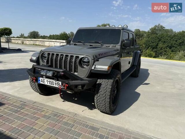 Серый Джип Gladiator, объемом двигателя 3.6 л и пробегом 45 тыс. км за 57900 $, фото 1 на Automoto.ua