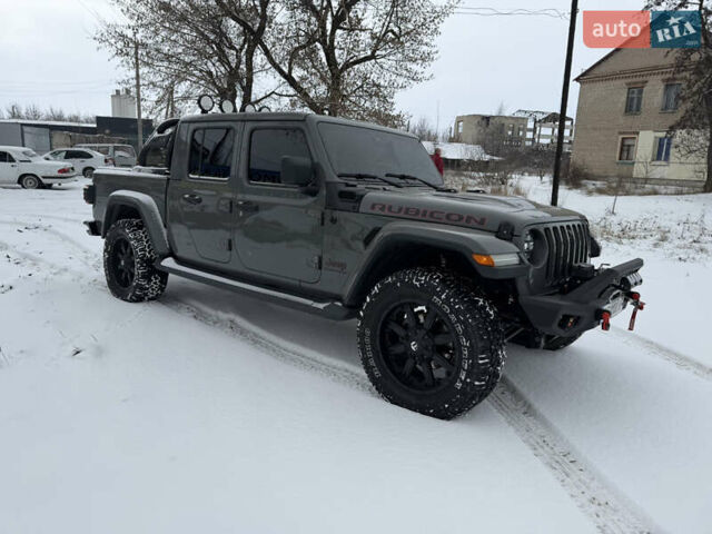 Серый Джип Gladiator, объемом двигателя 3.6 л и пробегом 49 тыс. км за 53800 $, фото 4 на Automoto.ua