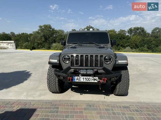 Серый Джип Gladiator, объемом двигателя 3.6 л и пробегом 45 тыс. км за 57900 $, фото 2 на Automoto.ua