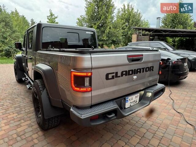 Джип Gladiator 2019 в Киеве на Automoto.ua Серый Джип Gladiator, объемом двигателя 3.6 л и пробегом 99 тыс. км за 51500 $, фото 8 на Automoto.ua