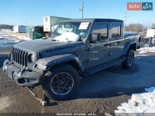 Серый Джип Gladiator, объемом двигателя 3.6 л и пробегом 94 тыс. км за 12500 $, фото 5 на Automoto.ua