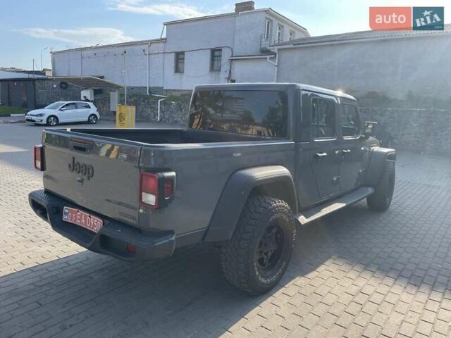 Серый Джип Gladiator, объемом двигателя 3.6 л и пробегом 98 тыс. км за 37000 $, фото 8 на Automoto.ua