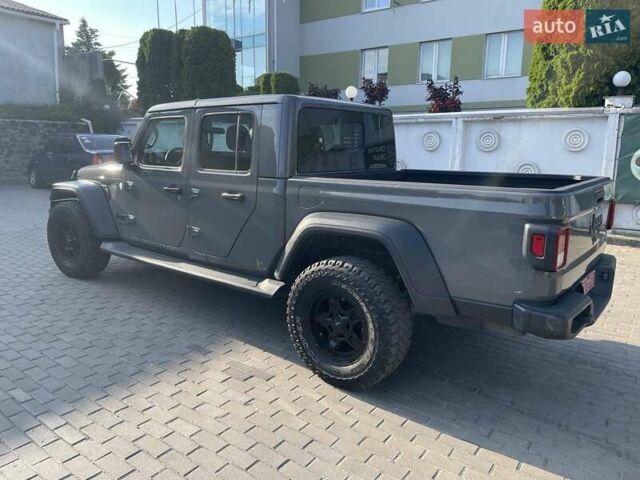 Серый Джип Gladiator, объемом двигателя 3.6 л и пробегом 98 тыс. км за 37000 $, фото 7 на Automoto.ua