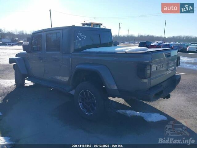 Серый Джип Gladiator, объемом двигателя 3.6 л и пробегом 94 тыс. км за 12500 $, фото 3 на Automoto.ua