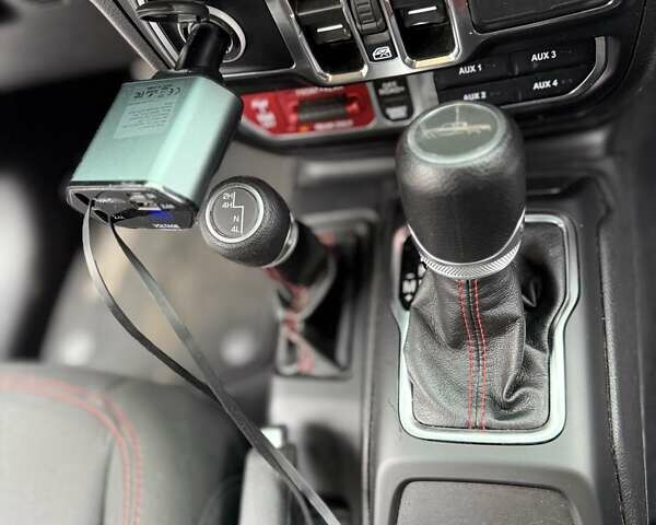 Серый Джип Gladiator, объемом двигателя 3.6 л и пробегом 73 тыс. км за 41500 $, фото 16 на Automoto.ua