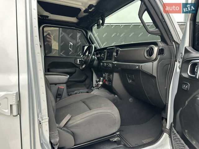 Сірий Джип Gladiator, об'ємом двигуна 3.6 л та пробігом 73 тис. км за 41500 $, фото 22 на Automoto.ua