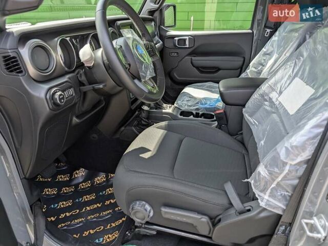 Серый Джип Gladiator, объемом двигателя 3.6 л и пробегом 1 тыс. км за 57900 $, фото 29 на Automoto.ua