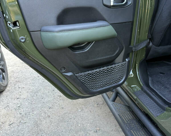 Зелений Джип Gladiator, об'ємом двигуна 3.6 л та пробігом 11 тис. км за 57500 $, фото 9 на Automoto.ua