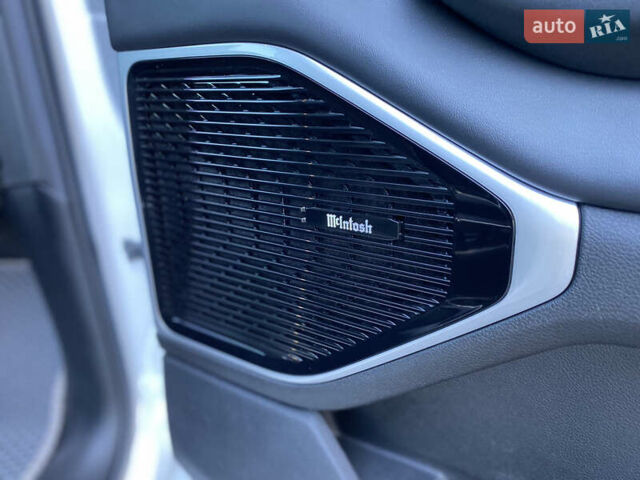 Джип Wagoneer 2021 в Киеве на Automoto.ua Белый Джип Wagoneer, объемом двигателя 5.65 л и пробегом 52 тыс. км за 61999 $, фото 30 на Automoto.ua