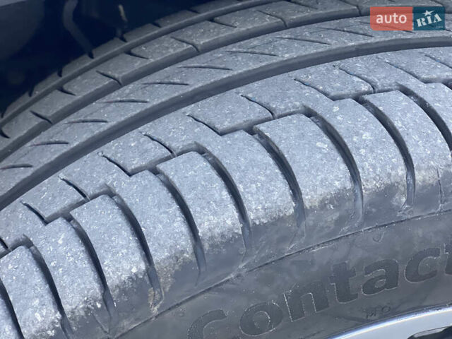 Джип Wagoneer 2021 в Киеве на Automoto.ua Белый Джип Wagoneer, объемом двигателя 5.65 л и пробегом 52 тыс. км за 61999 $, фото 48 на Automoto.ua