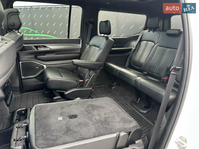 Белый Джип Wagoneer, объемом двигателя 2.99 л и пробегом 31 тыс. км за 63000 $, фото 23 на Automoto.ua