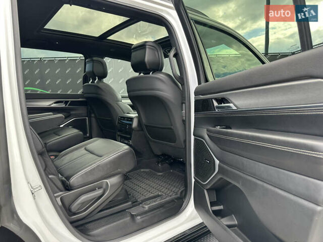 Белый Джип Wagoneer, объемом двигателя 2.99 л и пробегом 31 тыс. км за 63000 $, фото 36 на Automoto.ua