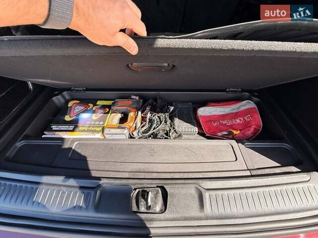 Джип Wagoneer 2022 у Львові на Automoto.ua Червоний Джип Wagoneer, об'ємом двигуна 5.65 л та пробігом 150 тис. км за 54999 $, фото 14 на Automoto.ua