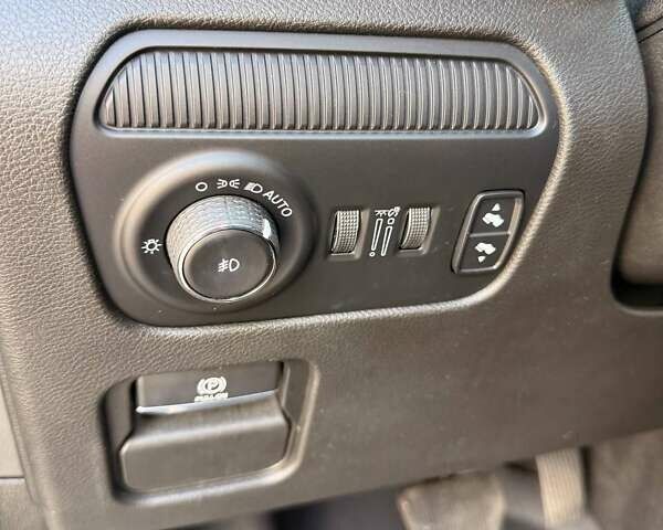 Джип Wagoneer 2022 у Львові на Automoto.ua Червоний Джип Wagoneer, об'ємом двигуна 5.65 л та пробігом 150 тис. км за 54999 $, фото 42 на Automoto.ua