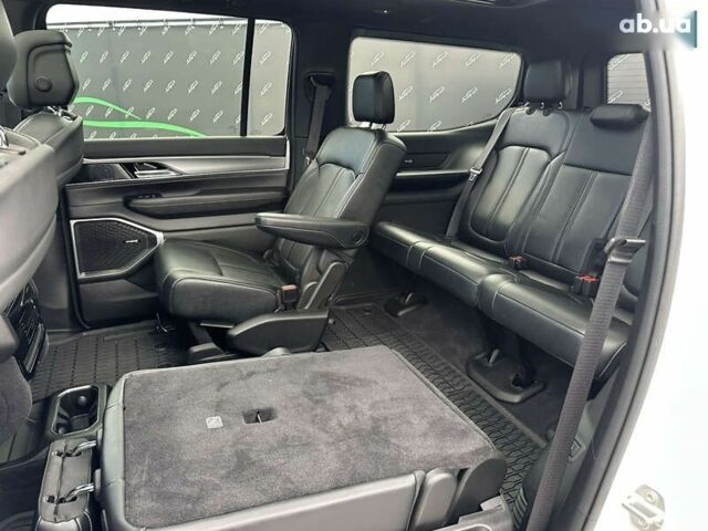 Джип Wagoneer, объемом двигателя 3 л и пробегом 31 тыс. км за 63000 $, фото 23 на Automoto.ua