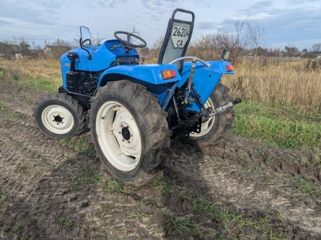 Джинма Другая, объемом двигателя 1.6 л и пробегом 1000 тыс. км за 3950 $, фото 3 на Automoto.ua