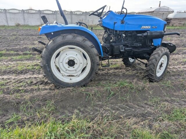 Джинма Другая, объемом двигателя 1.6 л и пробегом 1000 тыс. км за 3950 $, фото 4 на Automoto.ua