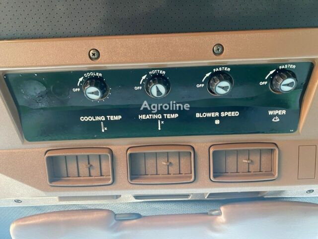 Зеленый Джон Дир 1052, объемом двигателя 0 л и пробегом 0 тыс. км за 30271 $, фото 34 на Automoto.ua