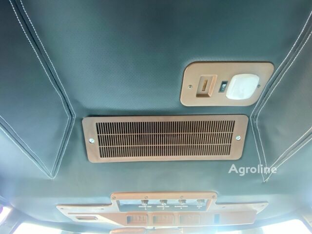 Зеленый Джон Дир 1052, объемом двигателя 0 л и пробегом 0 тыс. км за 30271 $, фото 35 на Automoto.ua